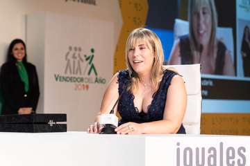 Jessica Rodríguez Martel lleva cinco años vendiendo cupones en Telde (Foto TA)